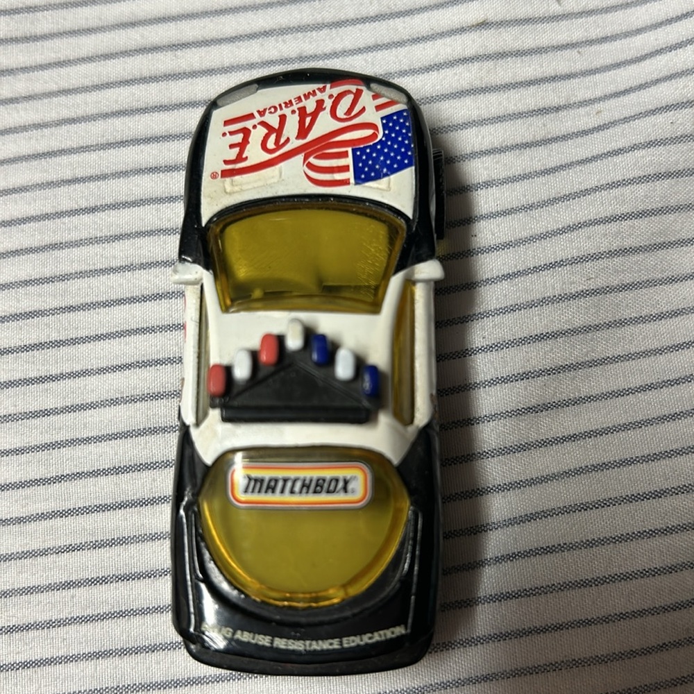 D.A.R.E. Matchbox Police Car - Picture 5 of 5
